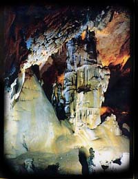 Замок волшебника Пещера Мраморная Крым