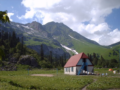 Туристический приют Фишт, горный приют Фишт - фото от СВ-Астур