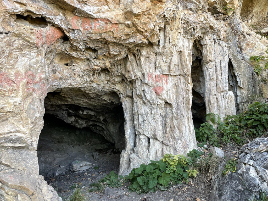 Пещера Озерная - вход