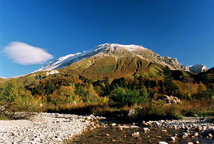Природа Адыгеи, гора Оштен с Фиштинской поляны