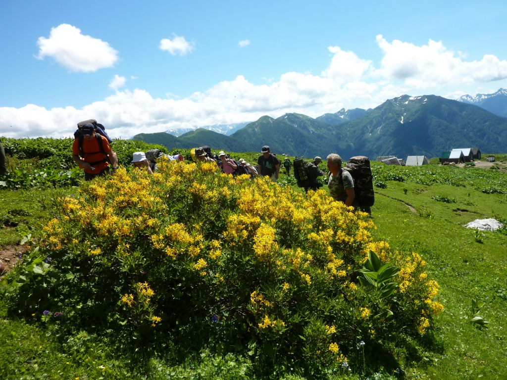Красоты на маршруте 30 через горы к морю горный тур поход