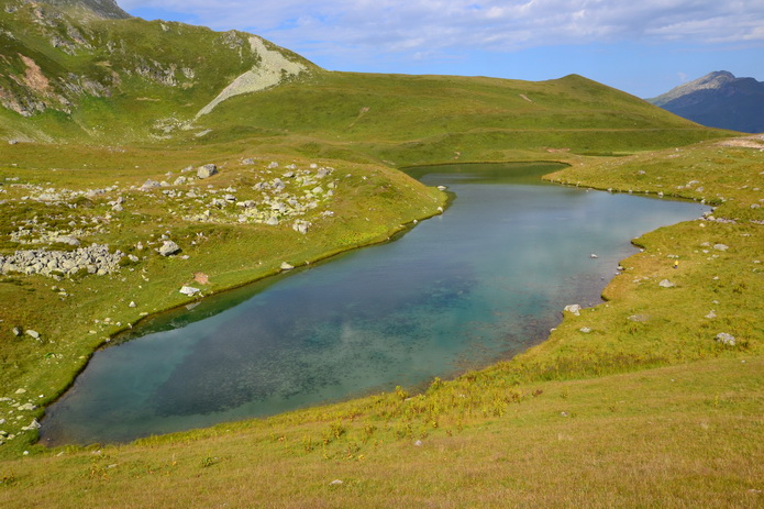 Озеро Алоус в Кавказском заповеднике фото озера Алоус
