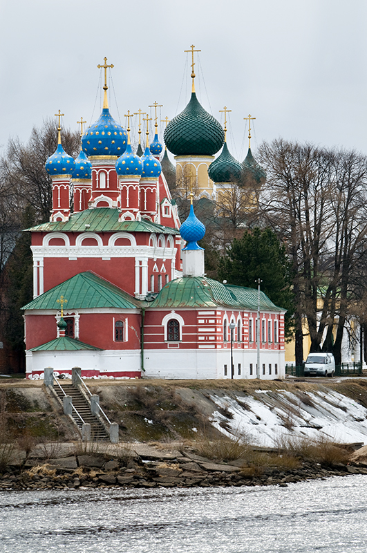 Древний кремль в угличе фото