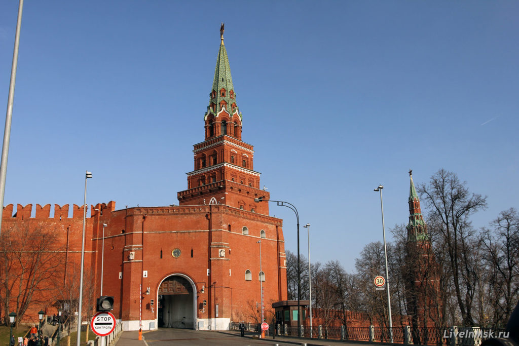 Боровицкая башня Московского Кремля