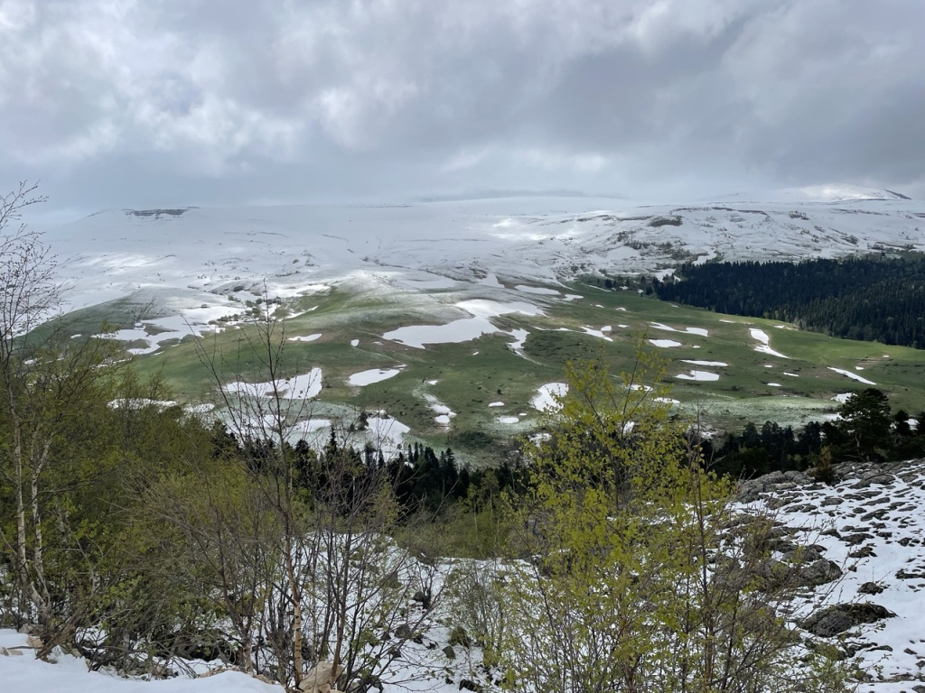 Панорама со скалы Утюг