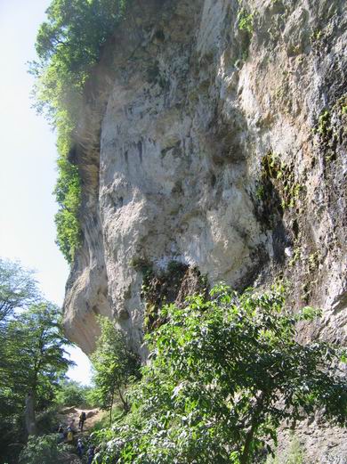 Отвесная скала в Адыгее