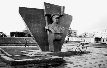 УланБатор. Памятник Георгию Жукову — монгольскому герою боёв у ХалхинГола (1939 г.)