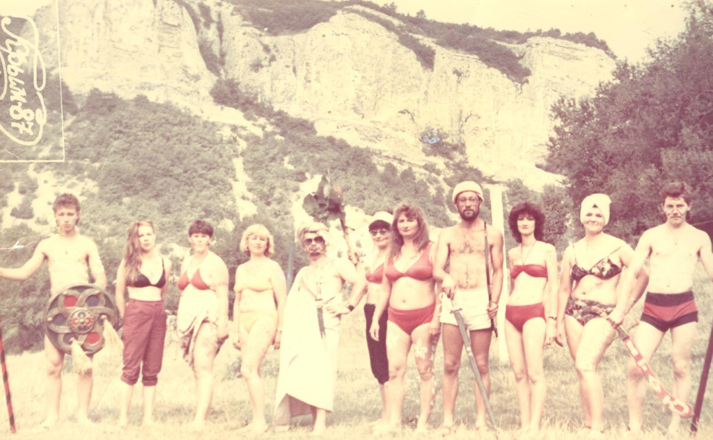 Советска стоянка Мангуп - встреча группы 183 всесоюзного маршрута 