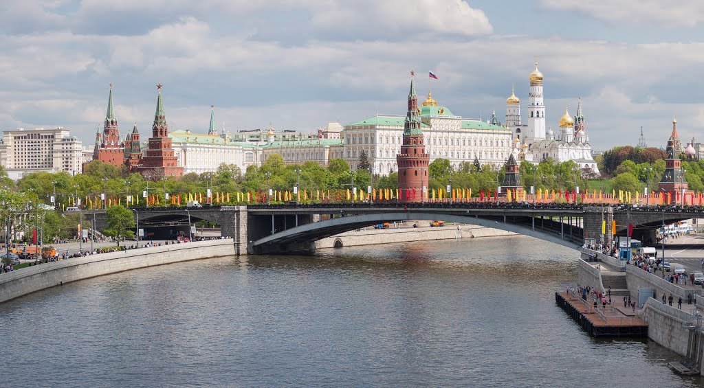 Большой каменный мост в Москве
