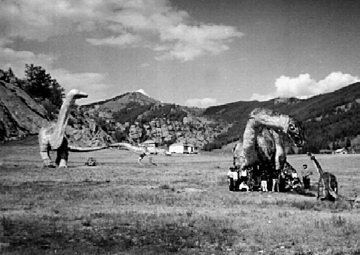 «Долина динозавров» в урочище Терлеч (50 км от столицы Монголии