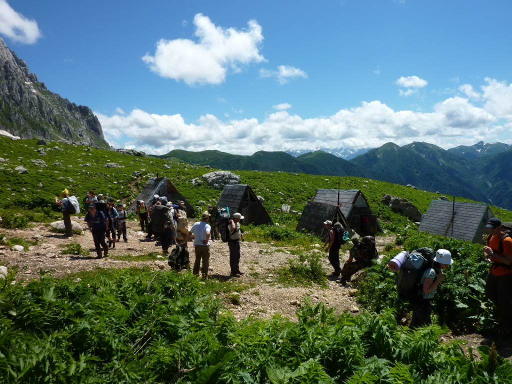 Легендарный маршрут 30 через горы к морю тур поход