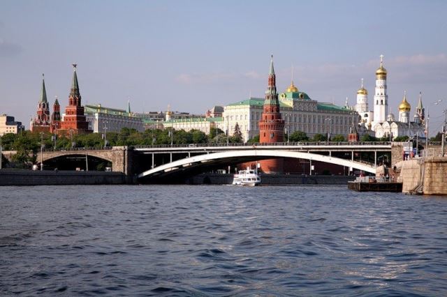 Большой каменный мост в Москве