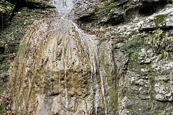 Водопад в Гуамском ущелье