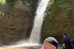 Водопад в ущелье Руфабго, маршрут 30