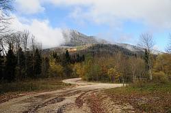 Фото пейзаж с горной дорогой, автор фото Черных В.Е. Пейзаж с дорогой и облаками.