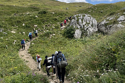 Поход по маршруту 30 легендарная 30 через горы к морю