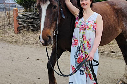 Девушка с лошадью