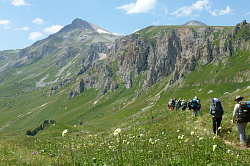 В походе 30-ка пеший маршрут через горы к морю Тридцатка