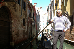 Фото Италии / Фото гондольер в Венеции