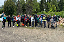 30 туристический маршрут через горы к морю