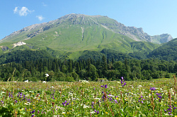 Гора Оштен, маршрут 30 через горы к морю горный тур поход