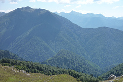 Пейзаж на маршруте 30-ка поход через горы к морю тур