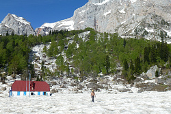 Горный тур приют Фишт весной