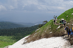 Активный тур в горах Кавказа, маршрут 30 через горы к морю для не опытных турристов