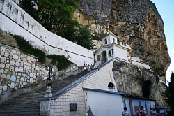 Тур с посещение пещерных городов Крыма, поход через горы к морю