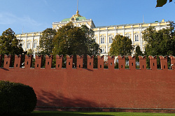 Кремлевская стена в Москве, экскурсии по Москве