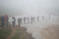 Туристы в облаках, 30-й маршрут через горы к морю поход, тур