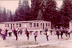 Утренняя зарядка, была обязательной на всех турбазах в СССР восстановленный маршрут 30