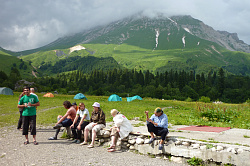 Активный отдых в горах, маршрут 30 через горы к морю тур поход