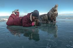 Зимний отдых на Байкале, озеро Байкал зимой
