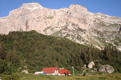 30-й маршрут, поход через горы к морю, приют Фишт