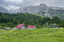 Фото Маршрут 30, тур приют Фишт, поход через горы к морю