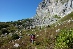 Легендарная 30-ка тур маршрут через горы к морю пеший поход