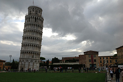 Фото Италии / Пизанская башня в городе Пиза Италия