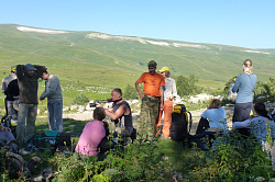 Туристы на Лагонаки, тур маршрут 30 через горы к морю пеший поход