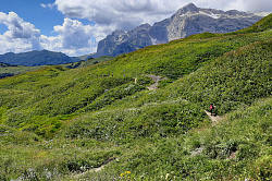 Природа гор Адыгеи, маршрут 30 через горы к морю тур поход